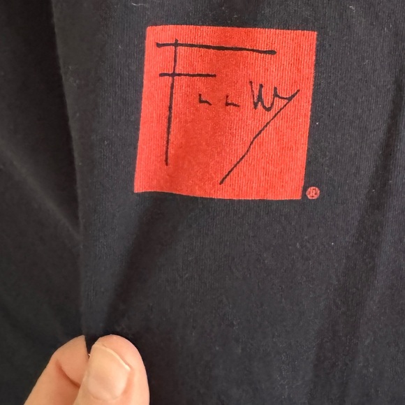 Frank Lloyd Wright Guggenheim Museum T Shirt - Picture 2 of 6